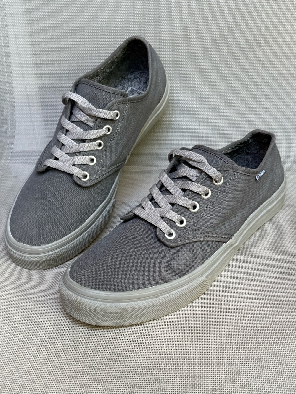 Vans Off the Wall Grey Canvas Casual Sneakers Shoes Women’s size 11 Gorpcore